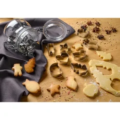 Boîte 18 découpoirs inox Noël Patisse