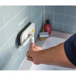 Brosse 2 en 1 CleanTech Joseph Joseph