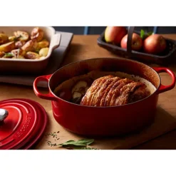 Cocotte fonte ovale cerise 31 cm Le Creuset