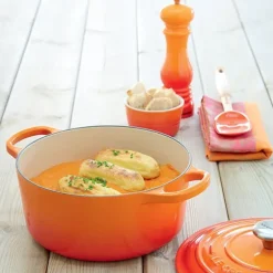 Cocotte fonte rond 26 cm volcanique Le Creuset