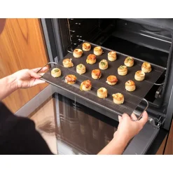 Grille de cuisson extensible avec feuille perforée anti-adhérente 41 à 49 cm NoStik