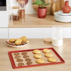 Lot tapis plaque de cuisson 39,7 x 29,5 cm et cercle à tarte perforé 28 cm Mathon