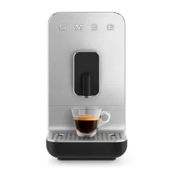 Machine à café avec broyeur intégré 7L 1350W BCC11BLMEU Smeg
