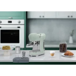 Machine à café expresso 1 L 1350 W ECF02PGEU vert d'eau Smeg