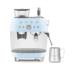 Machine à café expresso 2,4 L 1650W EGF03PBEU Smeg