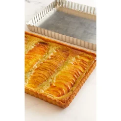 Moule à tarte rectangulaire en fer blanc fond amovible bords cannelés Gobel