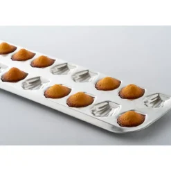 Plaque 20 madeleinettes en fer blanc Gobel