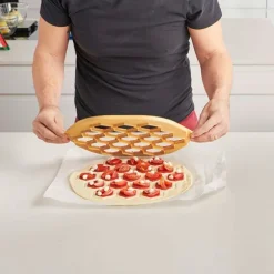 Pochoir pour mini-pizzas Betty Bossi
