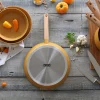 Poêle Ector induction aluminium revêtu manche en bois 28 cm jaune Ogo
