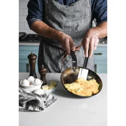 Poêle à omelette acier Minéral B 24 cm De Buyer
