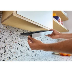 Porte Rouleau de cuisine sous-étagère RollGrip Joseph Joseph