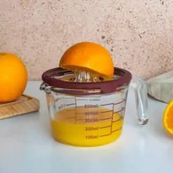 Presse-agrume manuel avec pichet gradué en verre 500 ml Pebbly