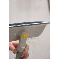 Raclette pour vitres avec microfibre 2 en 1 CleanTech Joseph Joseph