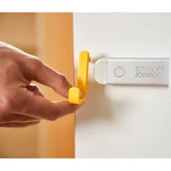 Rail de rangement mural pour accessoires de nettoyage CleanTech Joseph Joseph