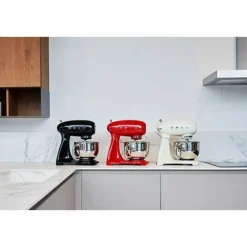 Robot pâtissier 4,8 L 800 W SMF03CREU crème Smeg
