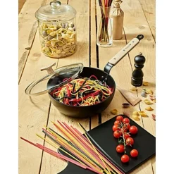 Sauteuse 24 cm bombée Choc B Bois De Buyer