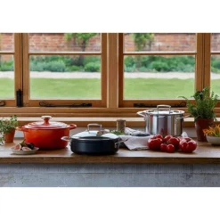 Sauteuse rondeau anti-adhérente Les Forgées 30 cm et couvercle en verre Le Creuset