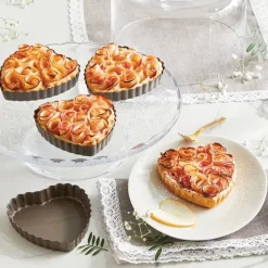 Set de 4 moules à tartelette coeur revêtement antiadhérent 11 cm Mathon